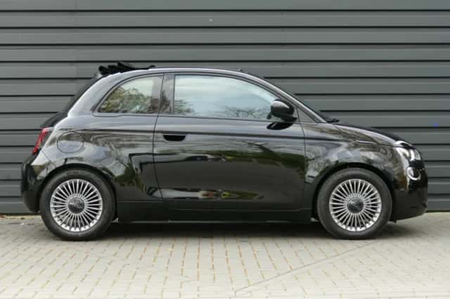 Fiat 500C (2025) thumbnail 3