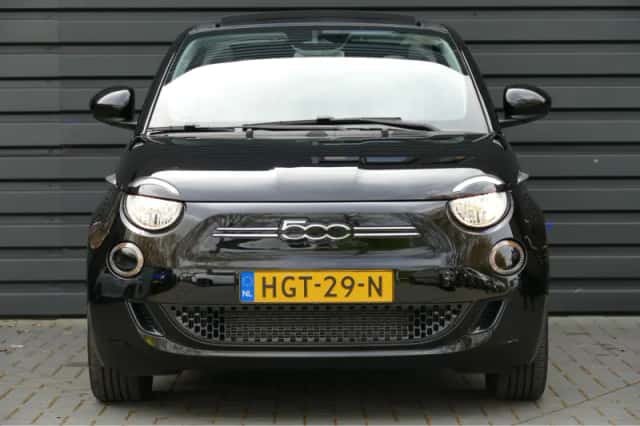 Fiat 500C (2025) thumbnail 4