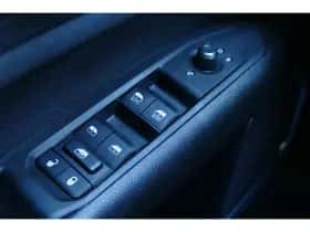 Jeep Compass (2022) thumbnail 17