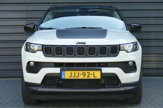 Jeep Compass (2022) thumbnail 4