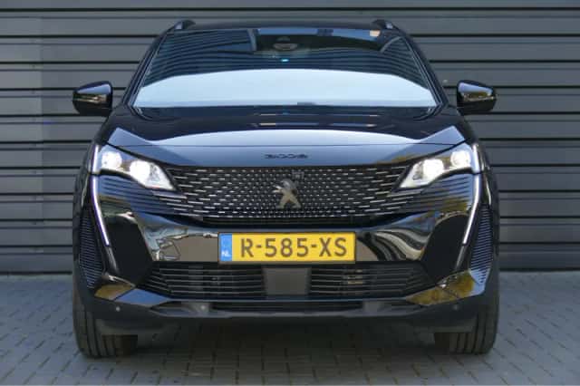 Peugeot 3008 (2022) thumbnail 4
