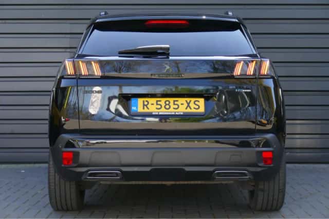 Peugeot 3008 (2022) thumbnail 5