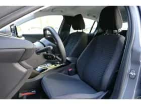 Peugeot e-208 (2023) thumbnail 12