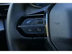 Peugeot e-208 (2023) thumbnail 16