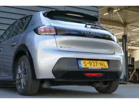 Peugeot e-208 (2023) thumbnail 7