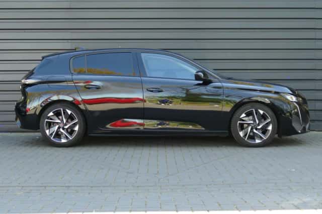 Peugeot 308 (2022) thumbnail 2
