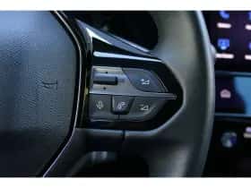 Peugeot 308 (2022) thumbnail 17