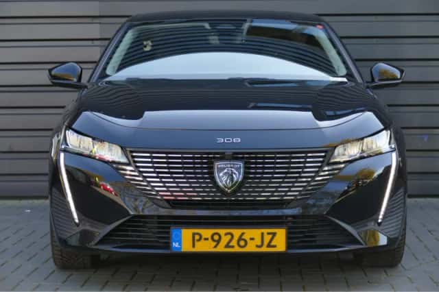 Peugeot 308 (2022) thumbnail 3