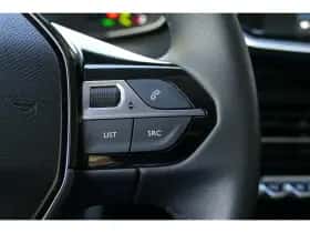 Peugeot e-208 (2023) thumbnail 19