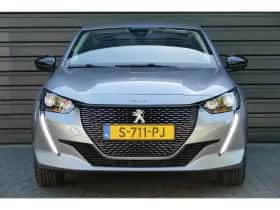 Peugeot e-208 (2023) thumbnail 4