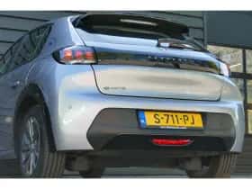 Peugeot e-208 (2023) thumbnail 7