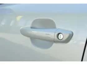 Peugeot 2008 (2023) thumbnail 11