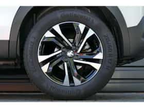 Peugeot 2008 (2023) thumbnail 12