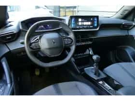 Peugeot 2008 (2023) thumbnail 16