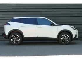 Peugeot 2008 (2023) thumbnail 3