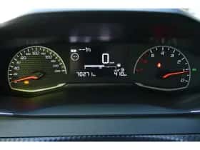 Peugeot 2008 (2021) thumbnail 18