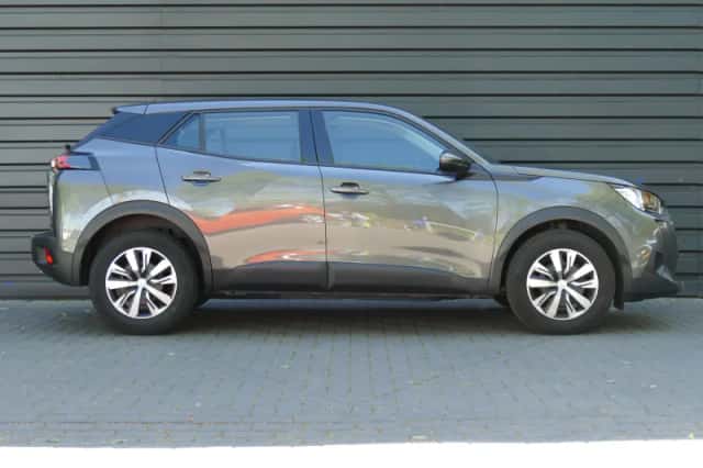 Peugeot 2008 (2021) thumbnail 3