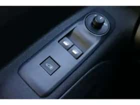Peugeot Partner (2019) thumbnail 12