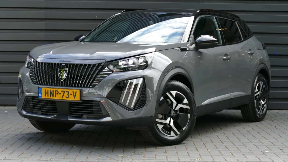 Peugeot e-2008 (2025) — foto 1