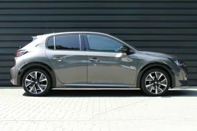 Peugeot 208 (2021) thumbnail 3