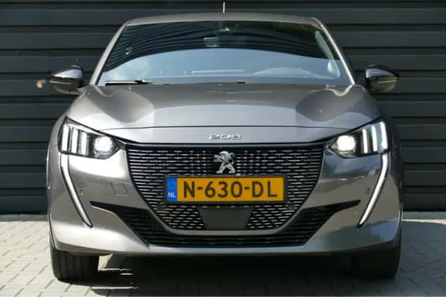 Peugeot 208 (2021) thumbnail 4