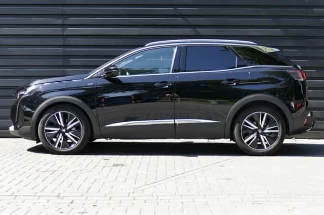Peugeot 3008 (2021) thumbnail 2
