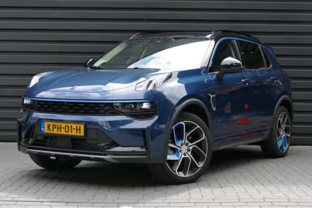 Lynk & Co 01 (2022) thumbnail 1