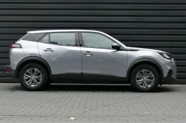 Peugeot e-2008 (2021) thumbnail 3