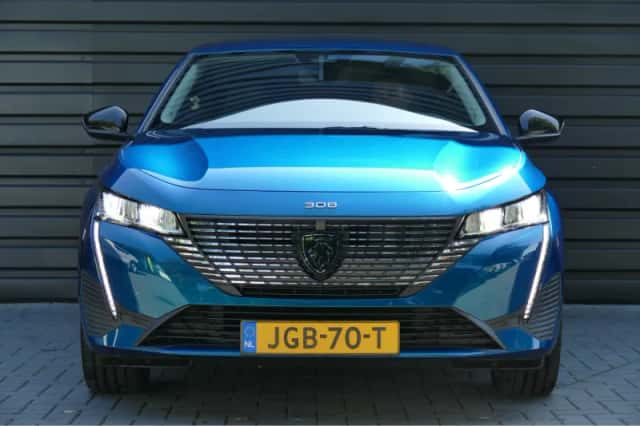 Peugeot e-308 (2025) thumbnail 4