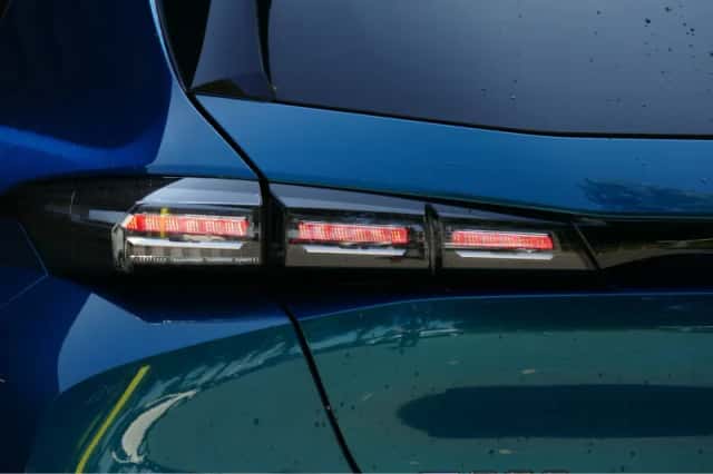 Peugeot e-308 (2025) thumbnail 6