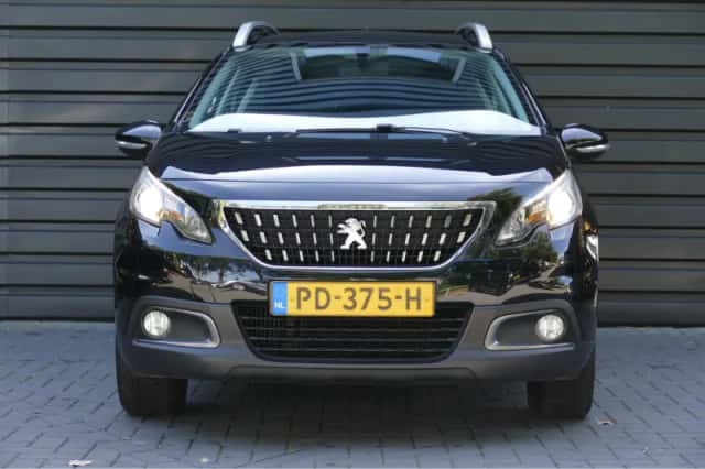 Peugeot 2008 (2017) thumbnail 4