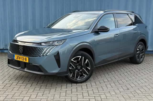 Peugeot 5008 (2025) thumbnail 1