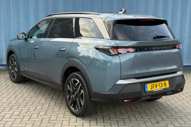 Peugeot 5008 (2025) thumbnail 3