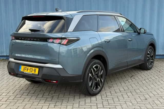 Peugeot 5008 (2025) thumbnail 5