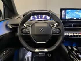 Peugeot 5008 (2023) thumbnail 4