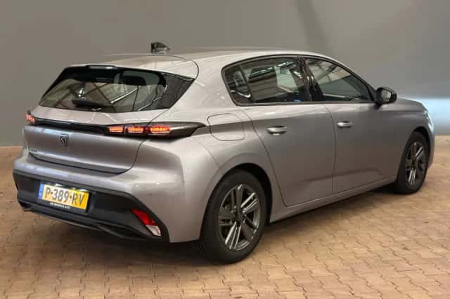 Peugeot 308 (2022) thumbnail 2