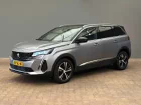 Peugeot 5008 (2024) thumbnail 1