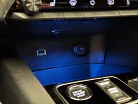 Peugeot 5008 (2024) thumbnail 19