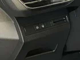 Peugeot 5008 (2024) thumbnail 31