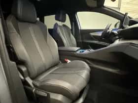 Peugeot 5008 (2024) thumbnail 8