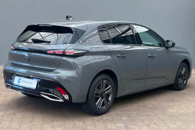 Peugeot 308 (2024) thumbnail 2