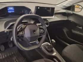 Peugeot 208 (2025) thumbnail 5