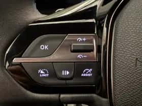 Peugeot 308 (2023) thumbnail 17