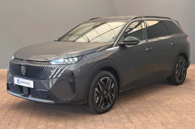Peugeot 5008 (2025) thumbnail 1