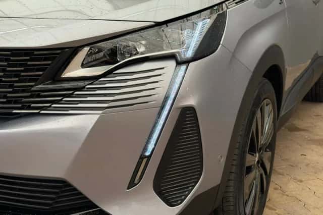 Peugeot 5008 (2025) thumbnail 4