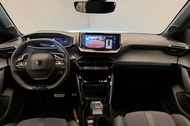 Peugeot 208 (2024) thumbnail 2