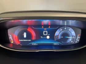 Peugeot 3008 (2019) thumbnail 3