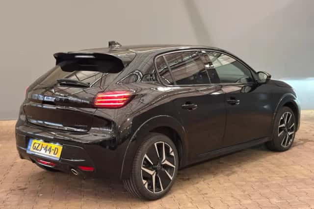 Peugeot 208 (2024) thumbnail 2