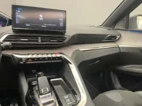 Peugeot 5008 (2022) thumbnail 11