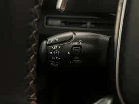 Peugeot 3008 (2019) thumbnail 18